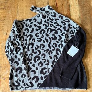 89th & Madison Off-the-Shoulder Leopard Sweater